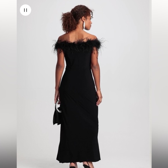 Feather trim evening gown - Picture 5 of 9